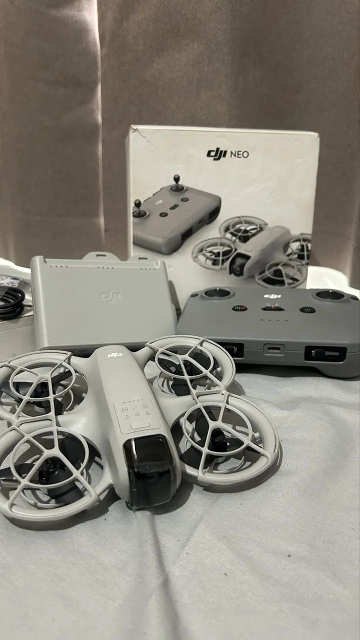 DJI NEO 