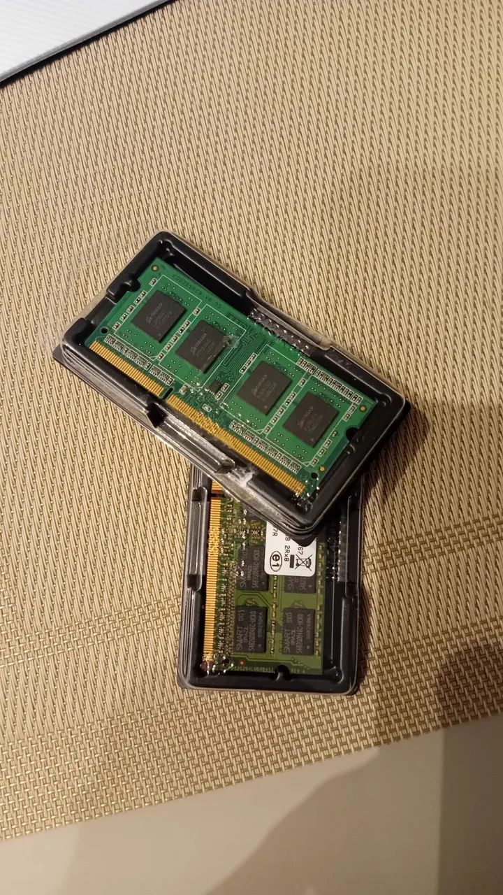 Kit 2x Memórias Ram DDR3 4GB 1600mhz Notebook - Memória RAM