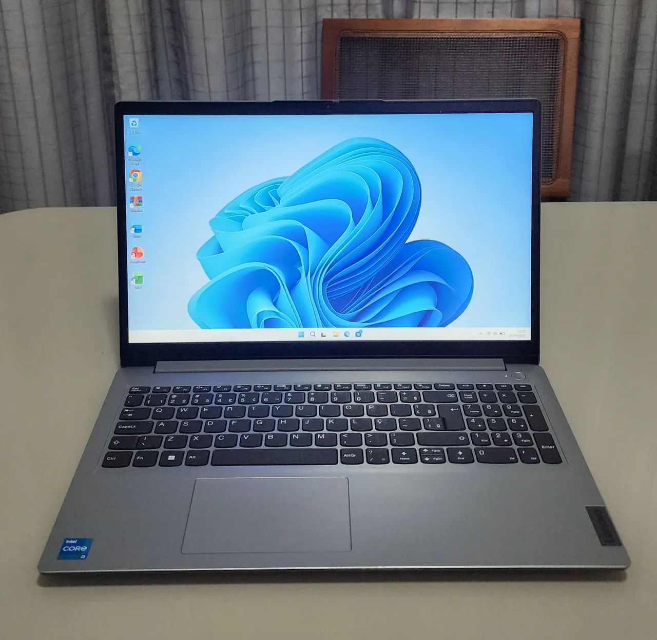 Notebook Lenovo Intel Core I3 de 13ª geração | 8GB de memória RAM | 256GB de SSD  - Foto 2