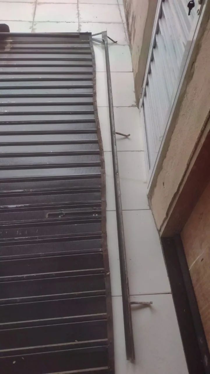 Tenho uma porta de enrolar nova pra vender  - Foto 3