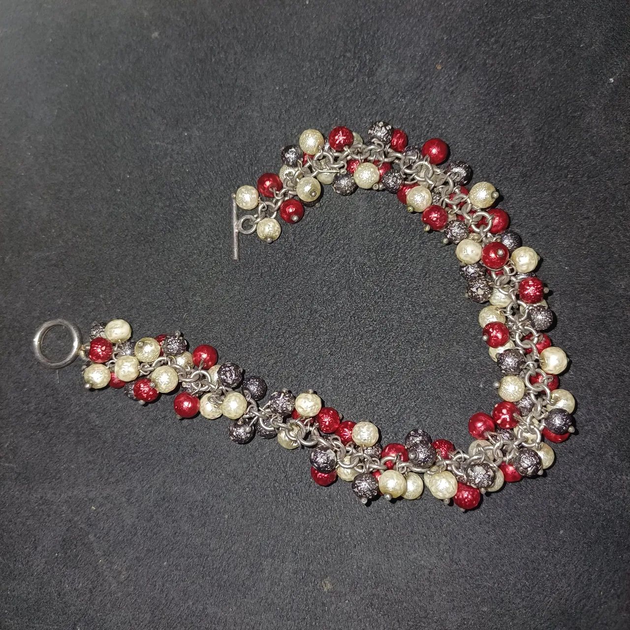 Pulseira de prata e miçangas  - Foto 2