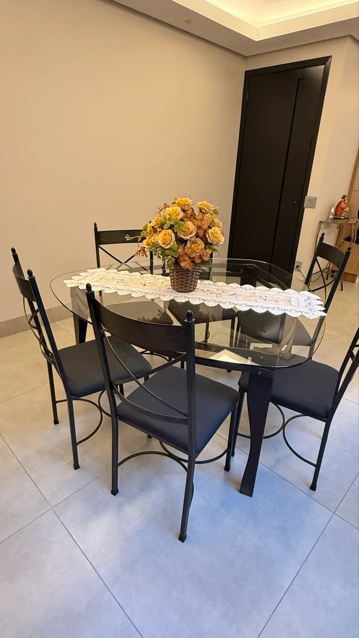 Mesa com 6 Cadeiras  - Foto 4
