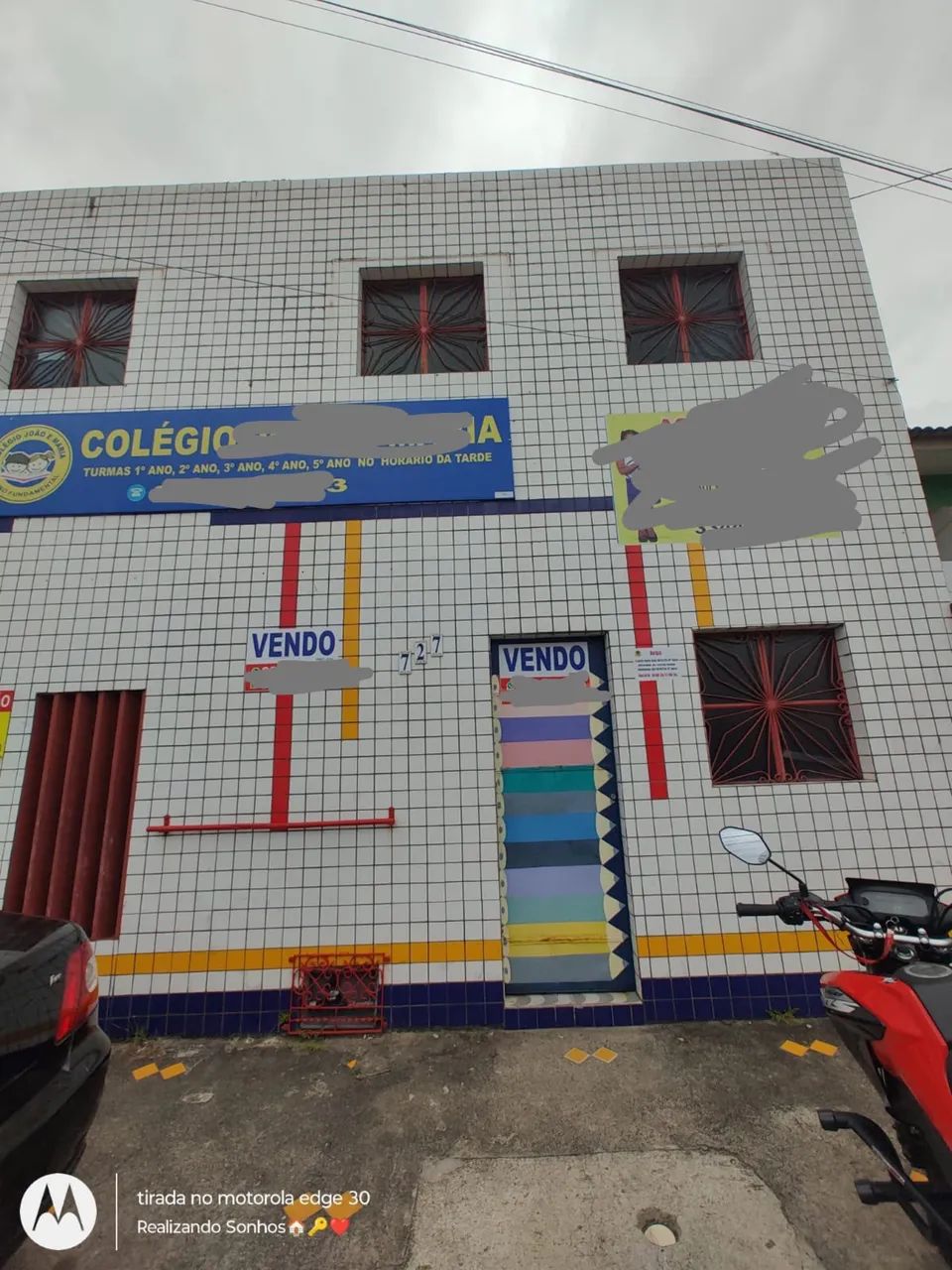 Escola mobiliada 