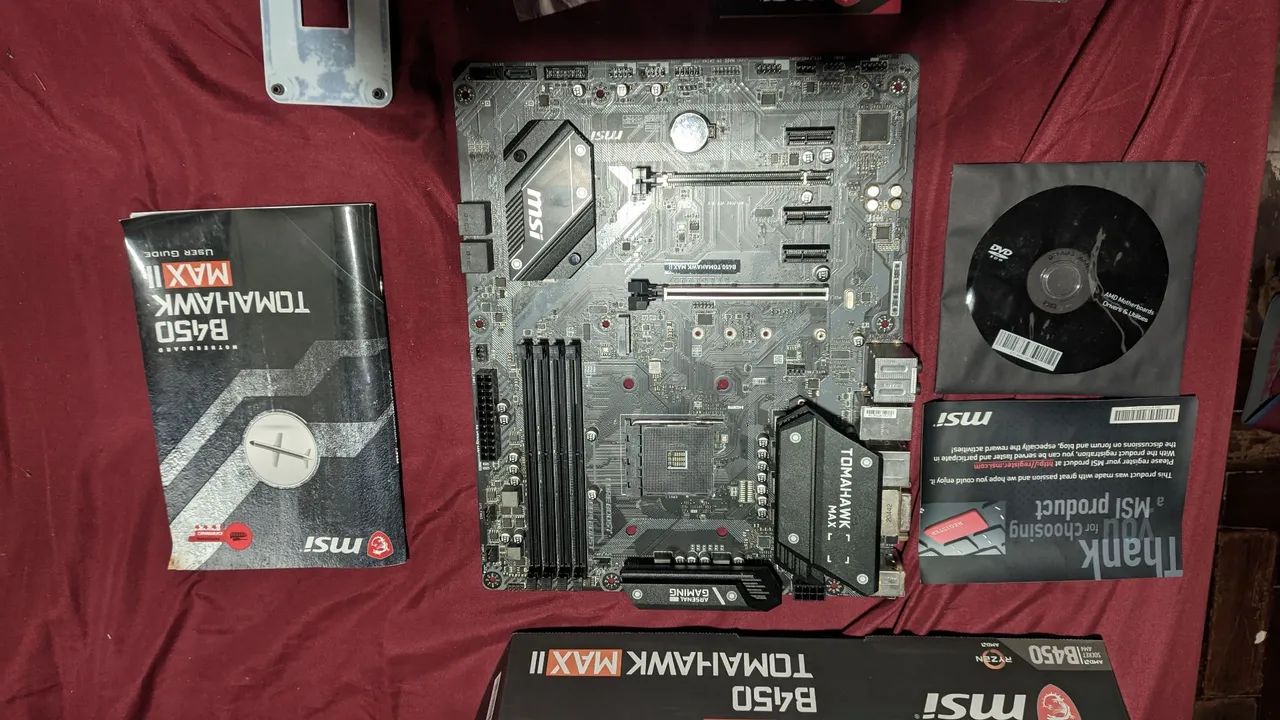 MSi B450 Tomahawk Max 2  - Foto 2