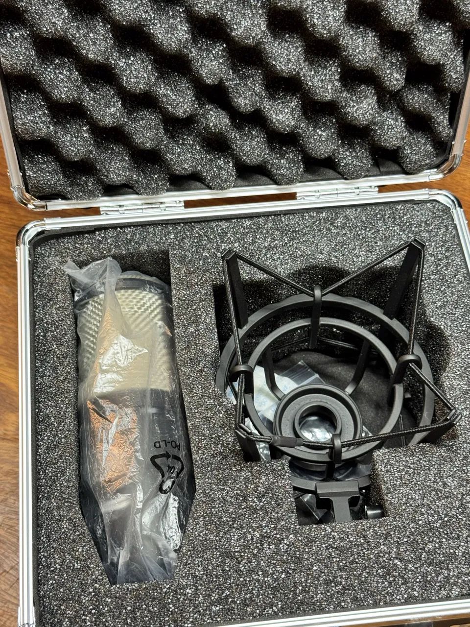Microfone Condensador AKG P220 - Foto 2