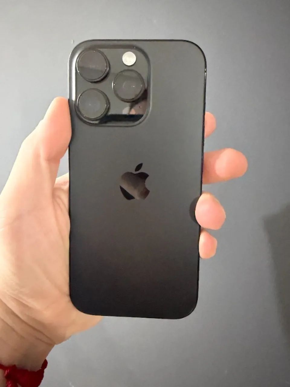 iPhone 16 Pro 256GB, na cor Preta. Bateria 100% 