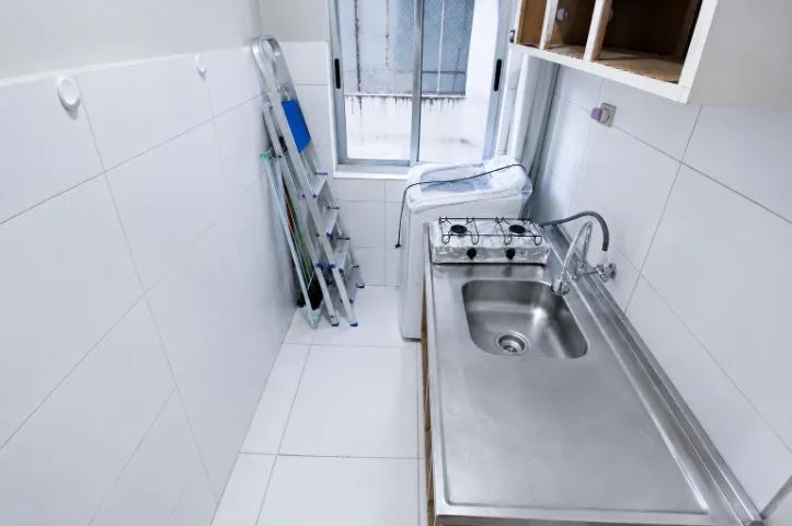 APARTAMENTO STUDIO KITNET MOBILIADO NO CENTRO DE CURITIBA - Foto 5