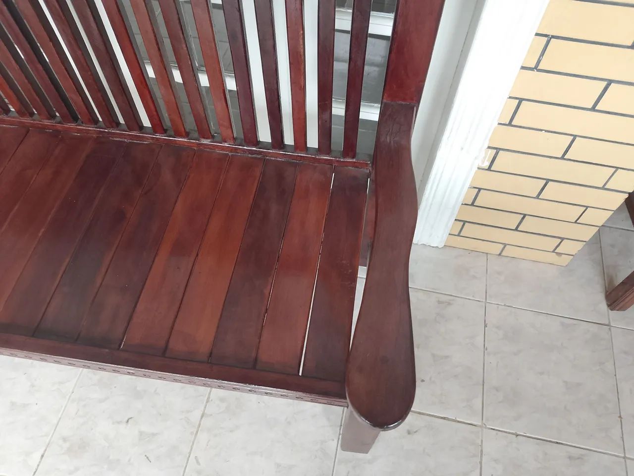 banco de madeira maçaranduba 3 lugares  - Foto 3