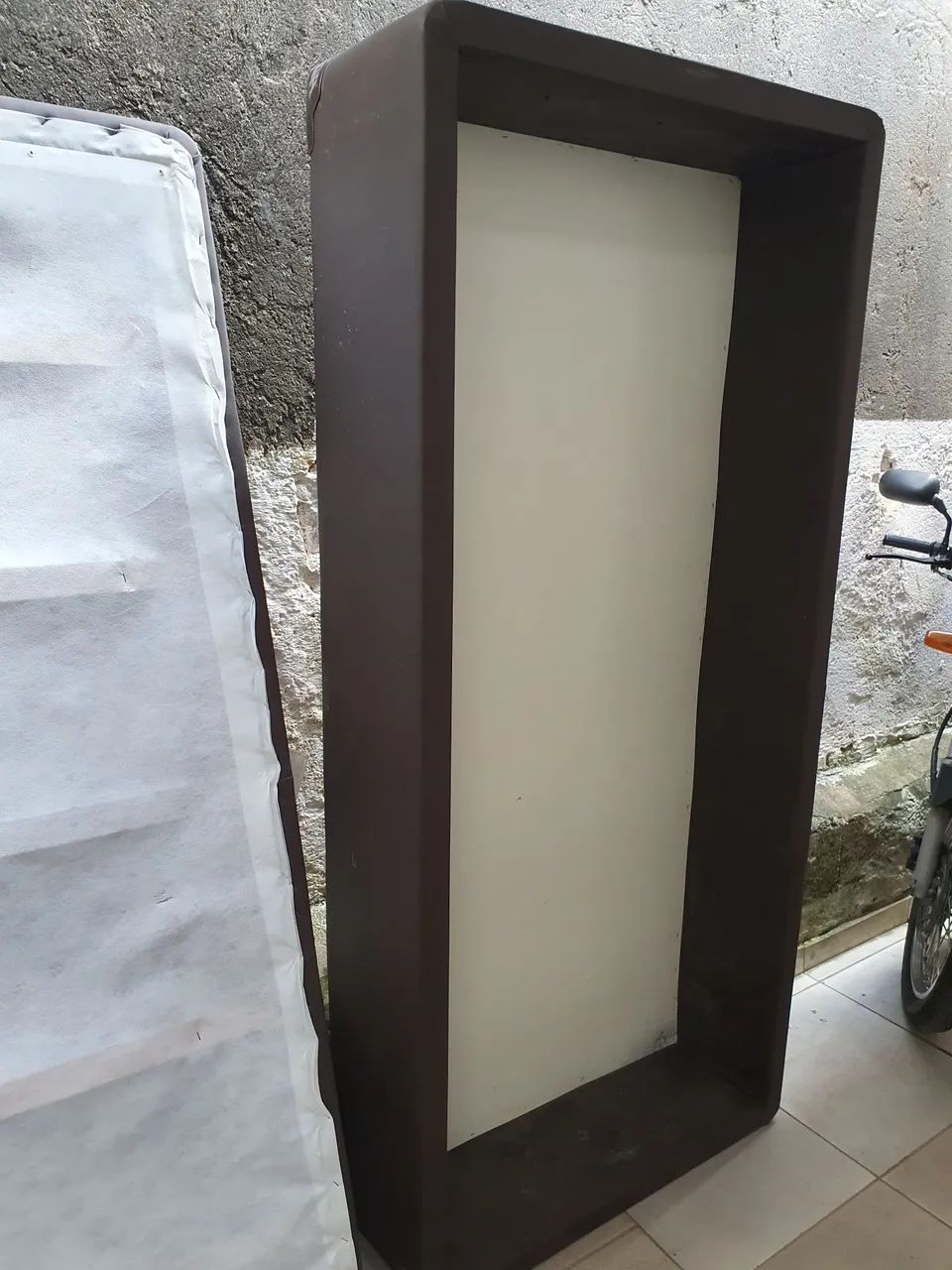 Base de cama solteiro com baú - Foto 2