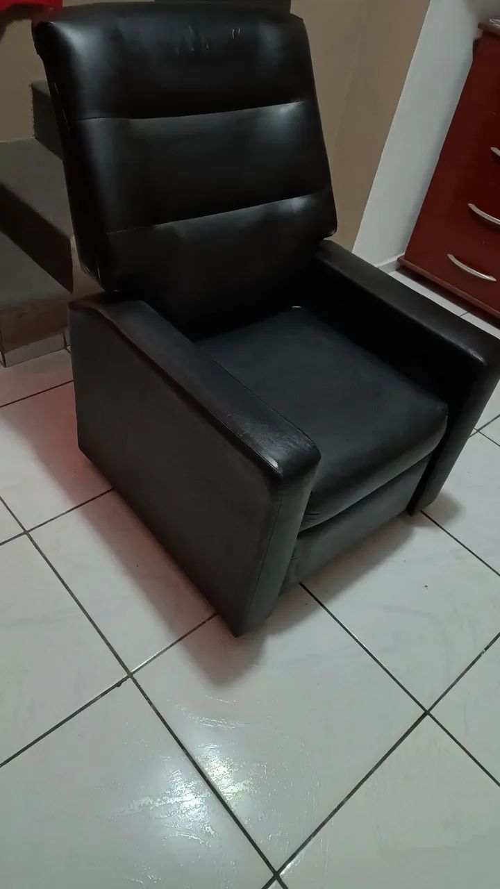 Poltrona Reclinável Preta Corino - Foto 4