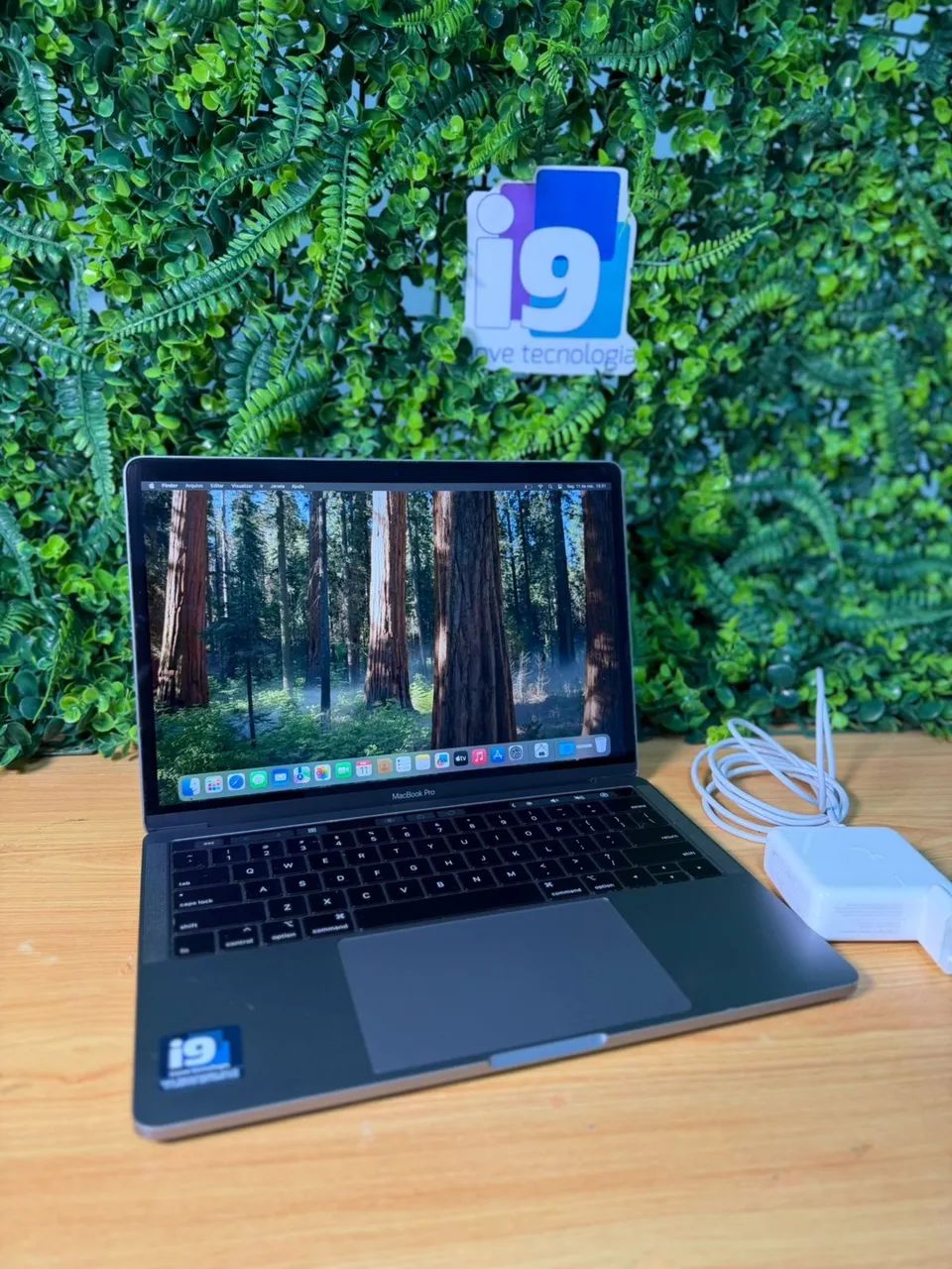 MacBook Pro 2019 - Foto 2