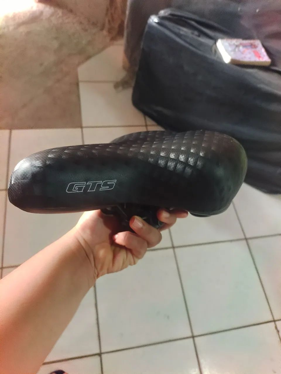 Selim (assento) acolchoado para bicicleta - Foto 3