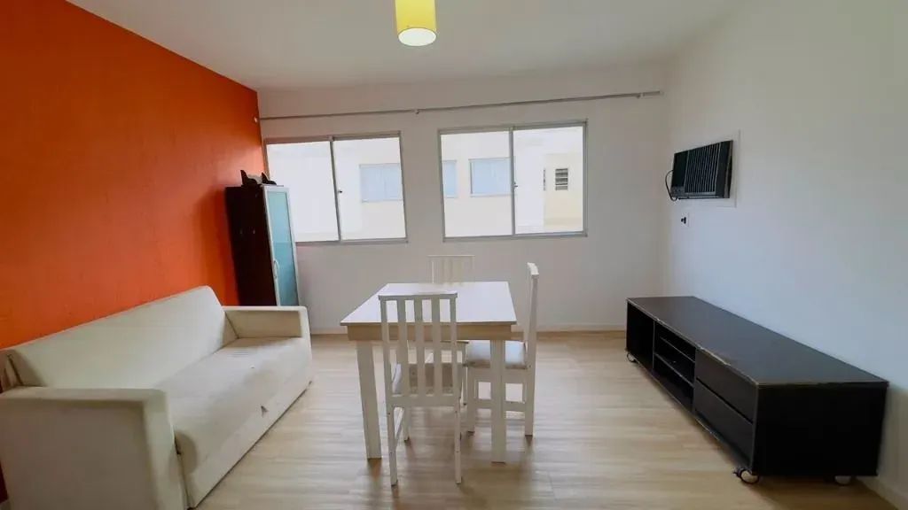 Imóvel para aluguel possui 75 metros quadrados com 3 quartos em Trindade - Florianópolis -