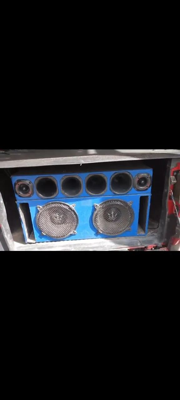 Caixa de som automotivo 
