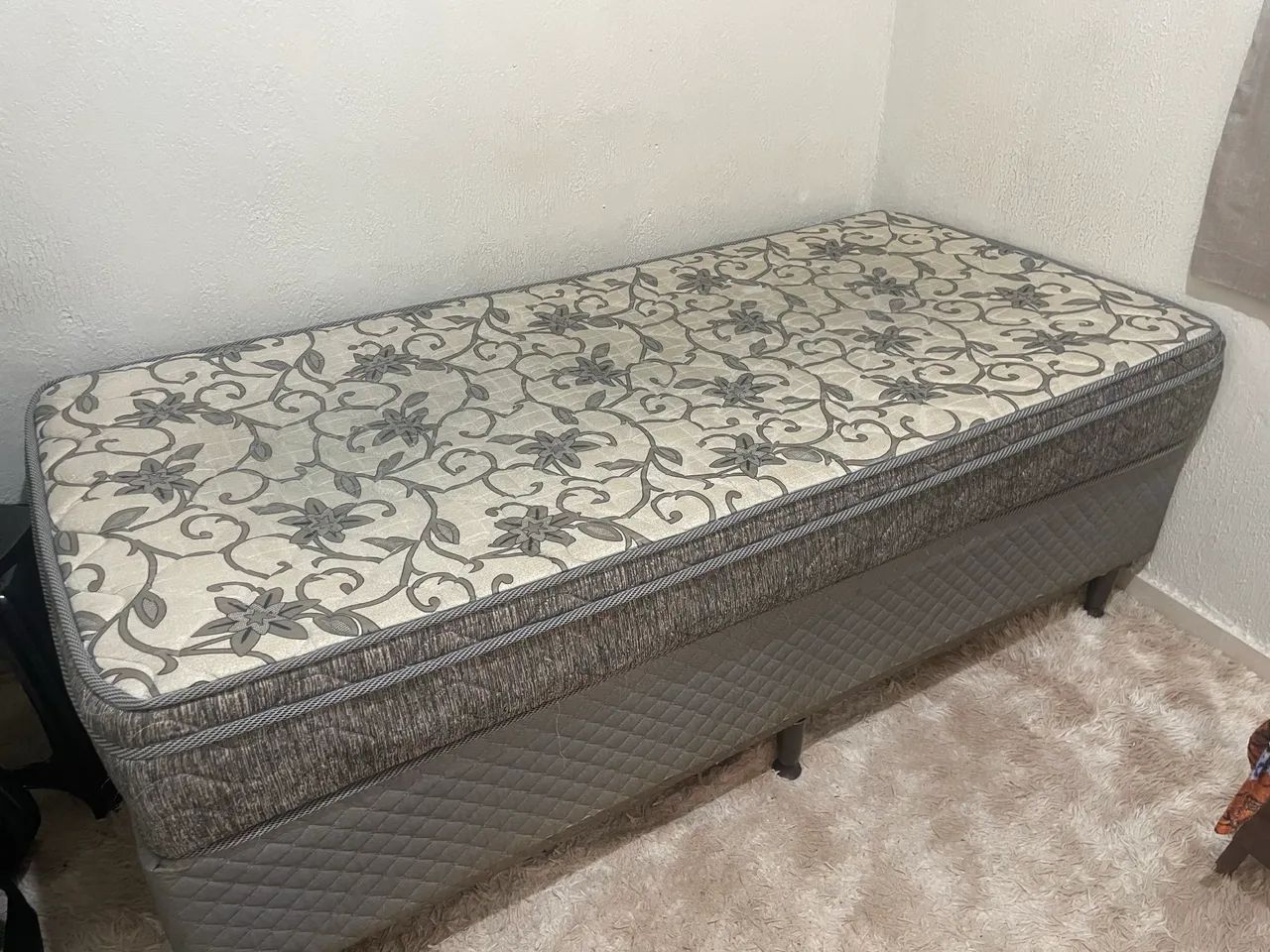 Cama solteiro 