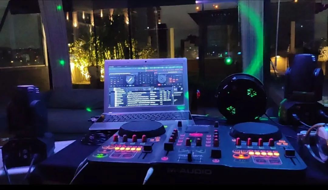Controladora Xponent DJ 
