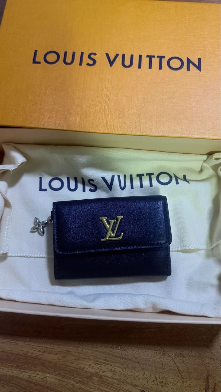 Porta-cartão Louis Vuitton tiny recto verso lv bloom