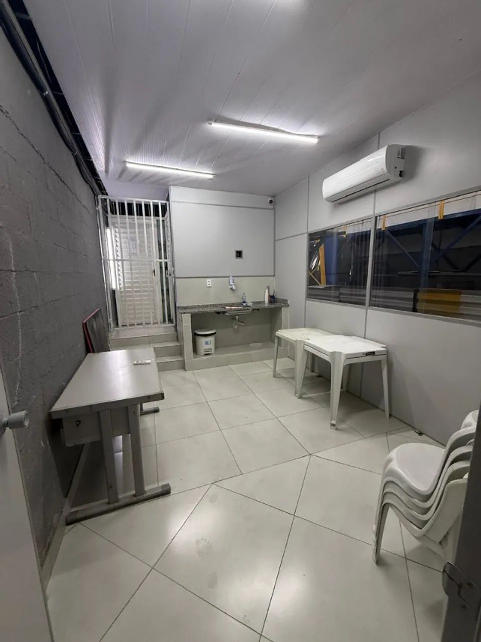 GALPÃO COM 400M2 DE ÁREA CONSTRUIDA - Foto 5