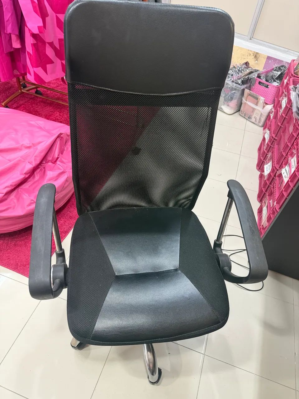 Conjunto mesa e cadeira para escritório  - Foto 2