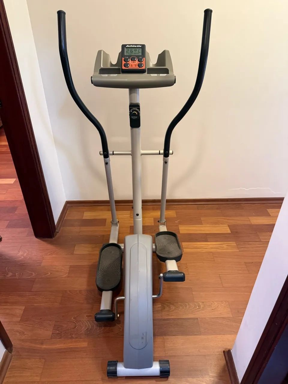 Elíptico Athletic Advance 330E - Foto 2