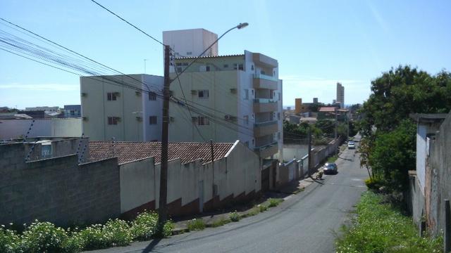 Apto c/ 3 qts/suíte, sala, cozinha, prédio c/ elevador, a 600 metros da praia. - Foto 13