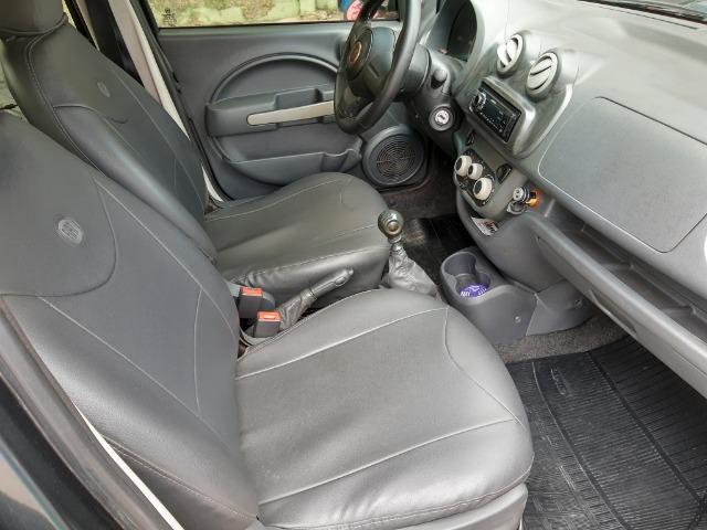 Fiat uno em perfeito estado, licenciamento em dias, sem multas, e dois pneus novos - Foto 3
