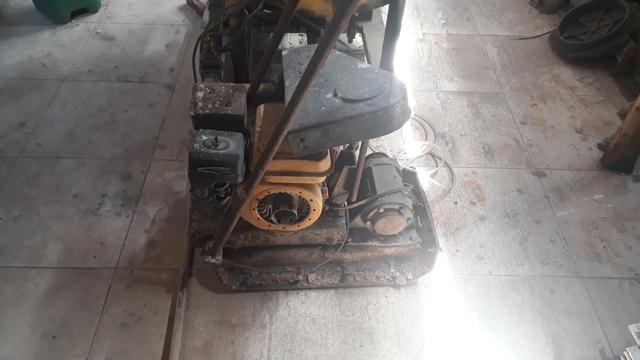 Placa vibratória compactador