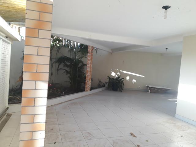 Casarao com piscina /piso porcelanato/salao de festas-Aluguel/area cohatrac - Foto 10
