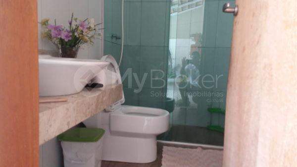 Casa sobrado com 5 quartos na Vila Santa Helena em Goiânia - Foto 3