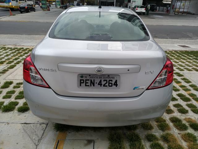 Versa 1.6 SV12013 completo de tudo 100% financiamento - Foto 7