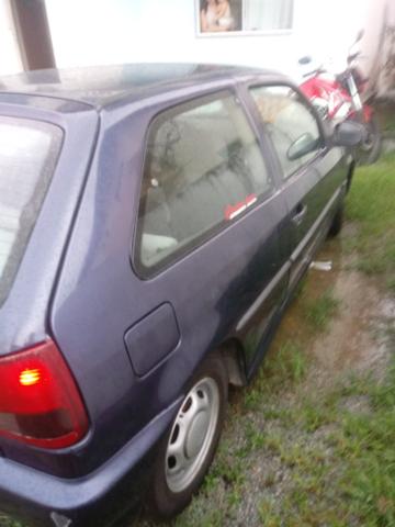 Troco por uno filé Só troco. Gol 1.8 ap legalizado baixo e xenon - Foto 3