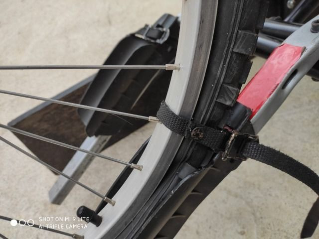 Transbike Thule (Engate) P/ 2 Bicicletas - Foto 4