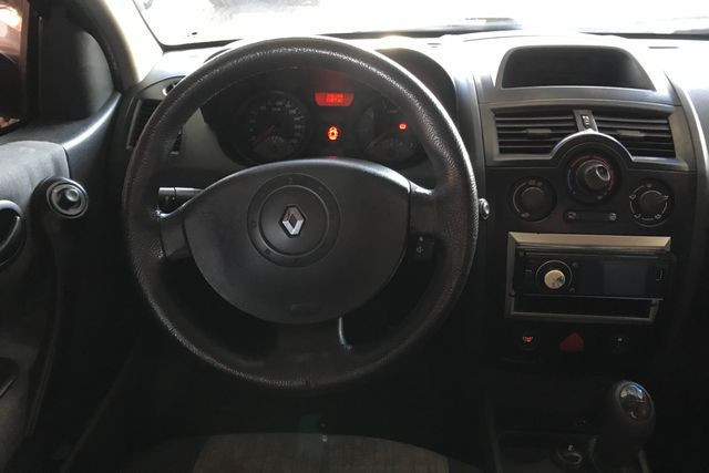 Megane 2007 Flex 1.6 Completo Veiculo Impecável Tirado 0 km em RS - Foto 6