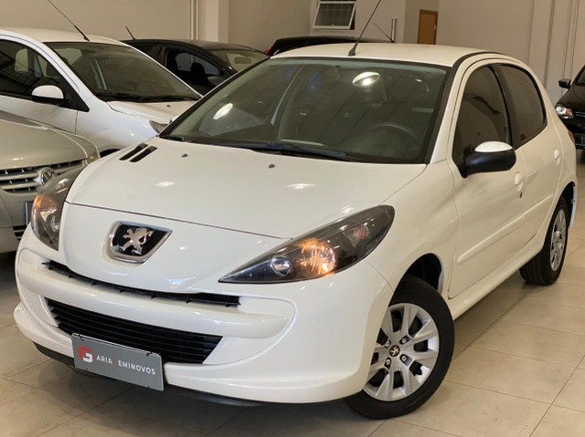 PEUGEOT 207 1.4 ACTIVE 2015 MUITO CONSERVADO!