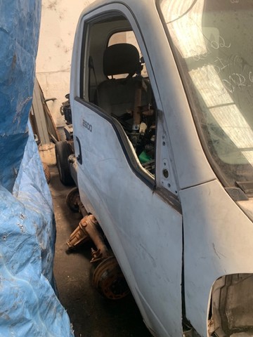 Porta le kia Bongo 2013