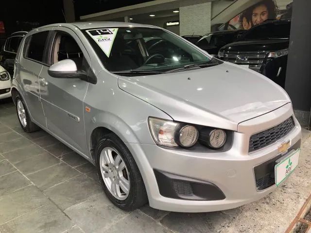 Chevrolet Sonic Hatch LT 1.6 2014: Fotos e Vídeos