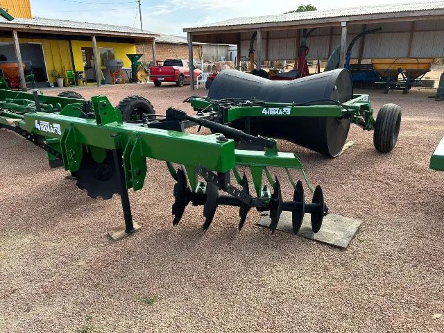 ENTAIPADEIRA  SEMI NOVA COM ROLO NOVO  - Foto 3