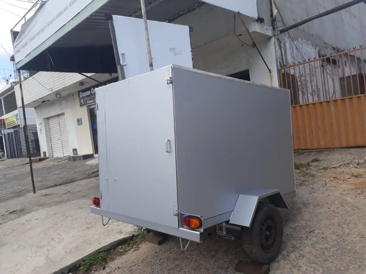 Reboque baú  - Foto 2