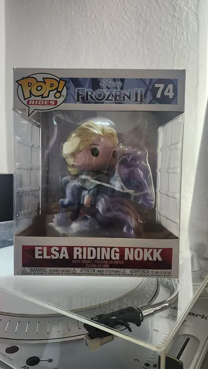 Pop Funko Elsa riding nokk 74