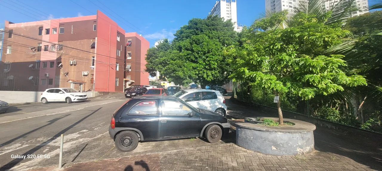 Condomínio  Eugênio Texeira leal  2/4 valor 170.000,00