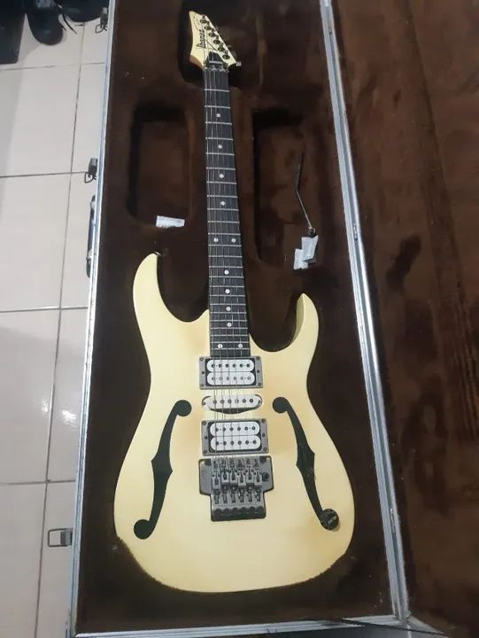 Guitarra Ibanez Paul Gilbert Signature PGM30 Japan 2001 White