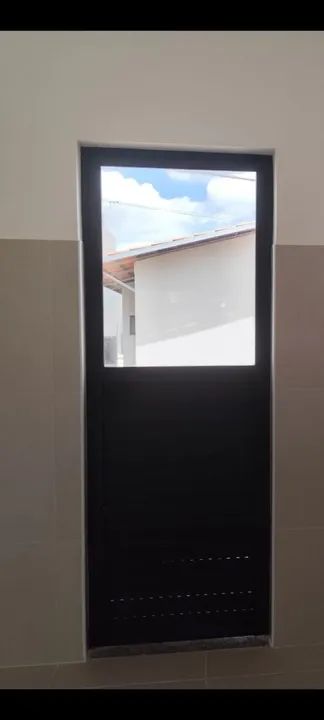 Porta de Alumínio com Vidro - Novo e basculante Novo - Foto 2