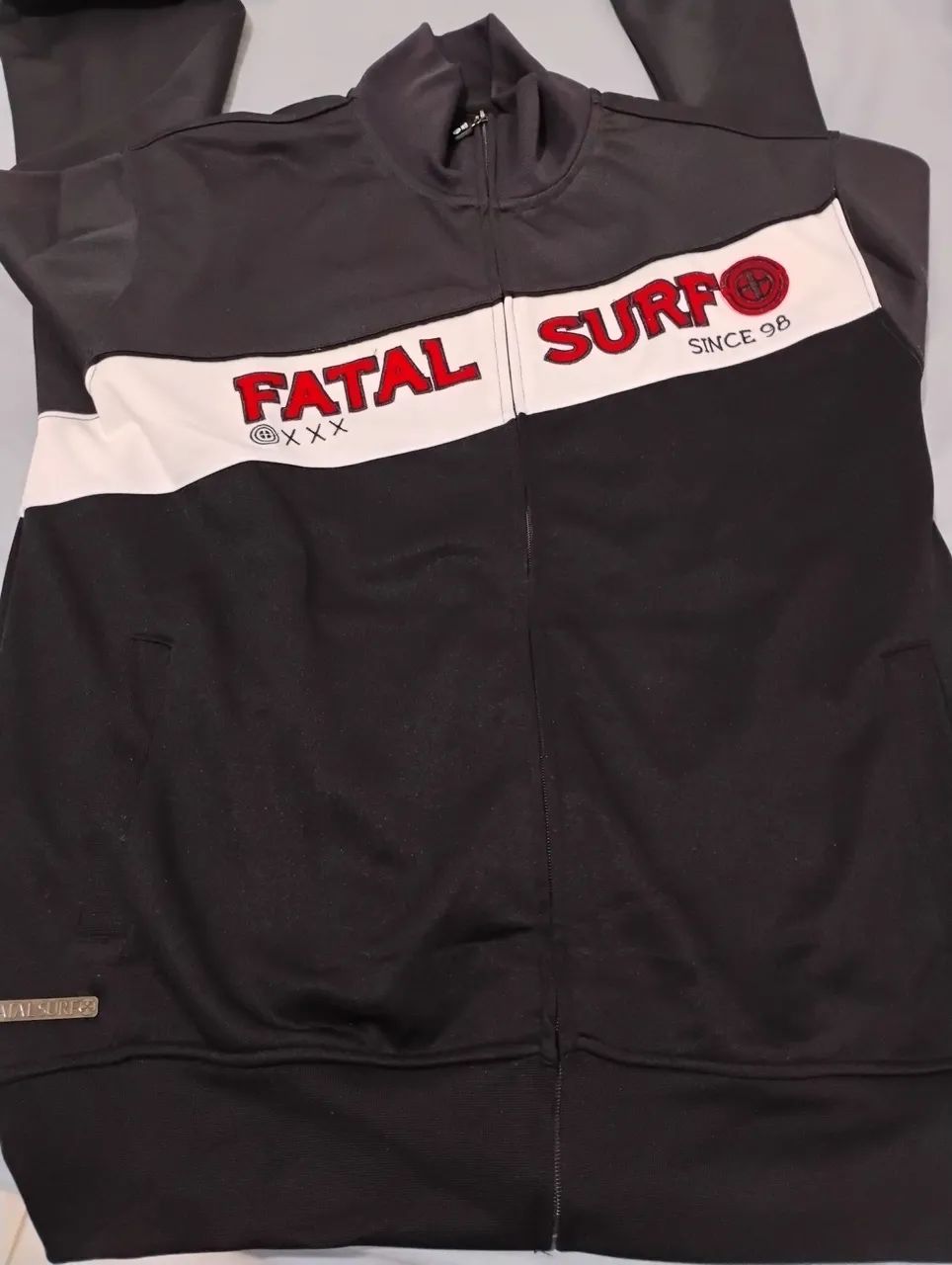 Casaco Fatal Surf Preto e Branco - Foto 5