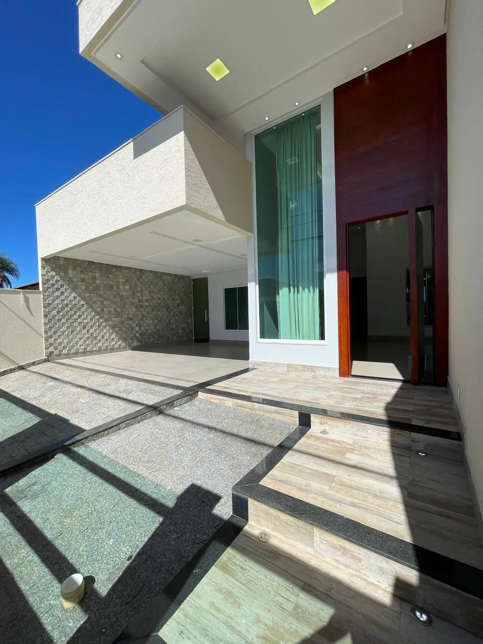 Aluguel Casa Alto Padrão em Vicente Pires (Rua 12/10)