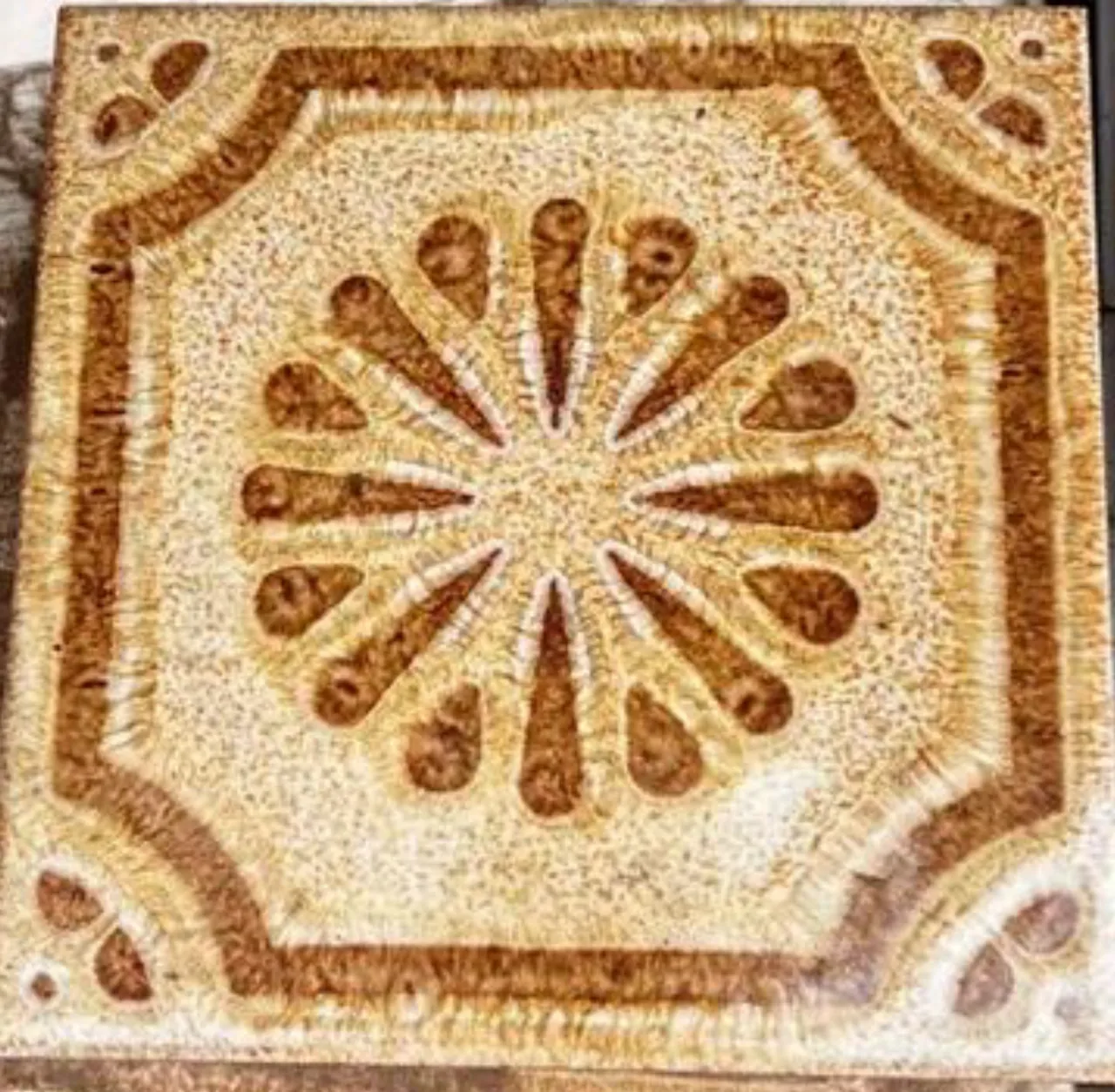 Lindo Piso Cerâmico Decorativo Retrô