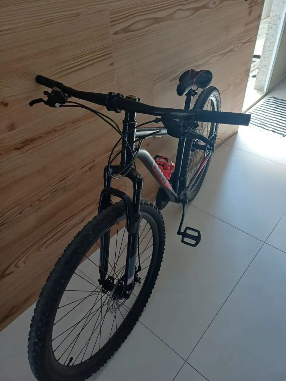 Bike 29 caloi quadro 17 Alumínio pronta pra rodar - Foto 2