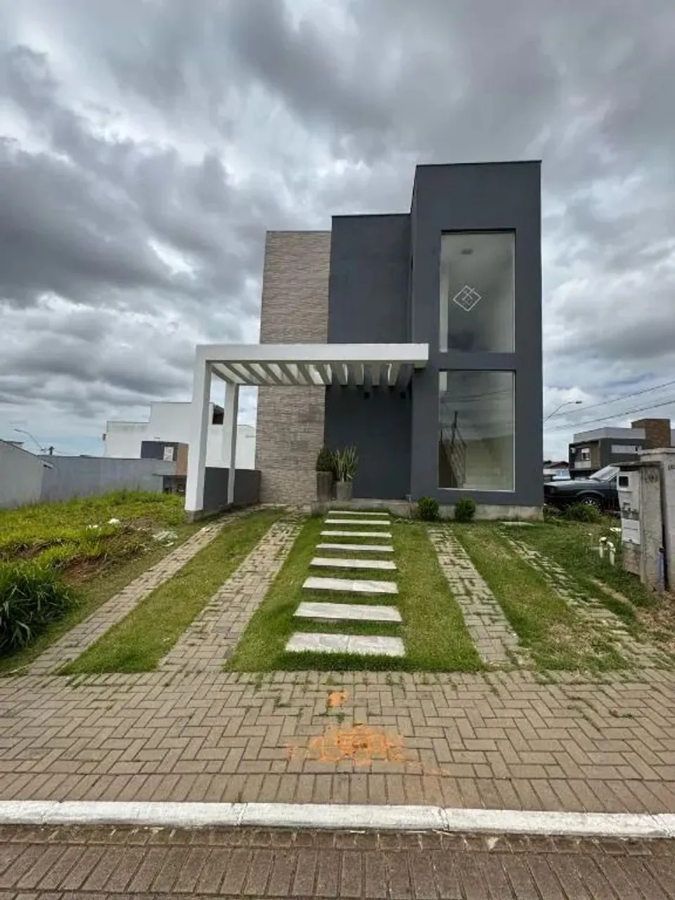 Sobrado com 2 dormitórios à venda, 61 m² por R$ 620.000,00 - Morada do Vale I - Gravataí/R