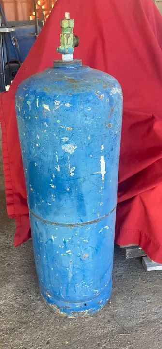 Cilindro de Aço grande 85cm Recarregável e com Válvula - Foto 2