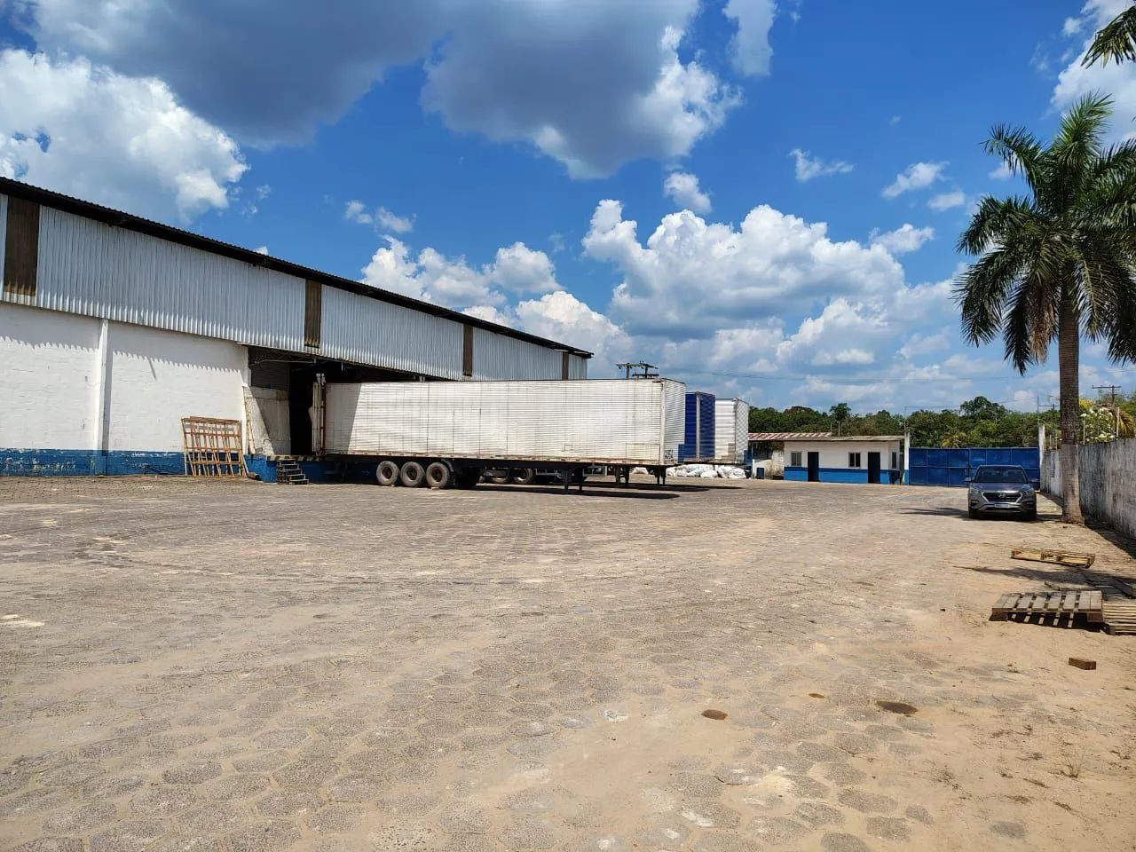 GALPÃO INDUSTRIAL 3.500M² E LOGISTICO LOCAÇÃO RIO PRETO DA EVA/AMAZONAS - Foto 2