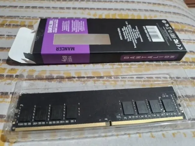 Memória RAM DDR4 4G